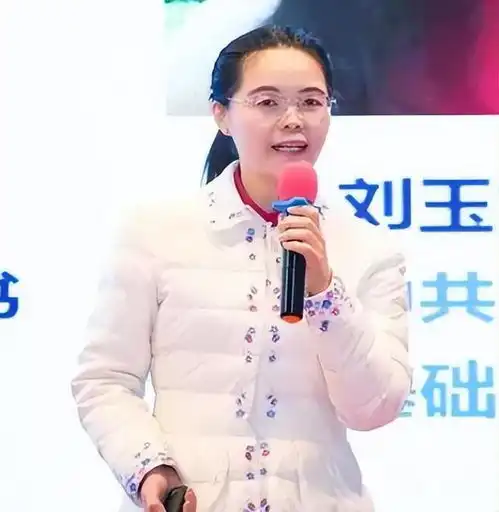 宝妈女博士,辞掉外企副总,投入医学事业