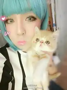 不像网图的女生真人头像