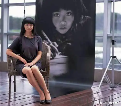 大眼睛女孩苏明娟因为一张照片改变命运,34岁官至副厅级