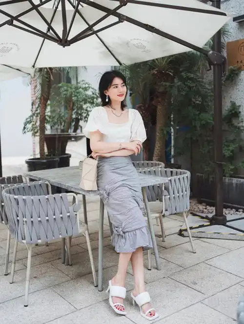 成熟女人的优雅穿搭,时髦又淑女,分分钟尽显女神范儿