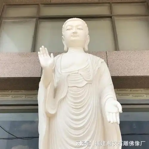 石雕艺术瑰宝如来佛祖像的慈悲与智慧