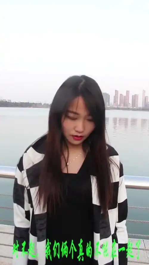 美女和小伙子闹分手,这话说的太逗了