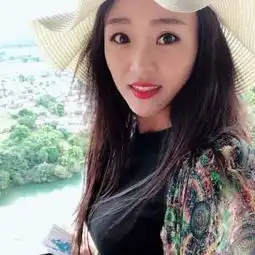 视频直播美女化身厨房小当家