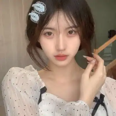 小清新的微信甜美头像2021超级好看雨会停天会晴没有什么会永远糟糕透顶