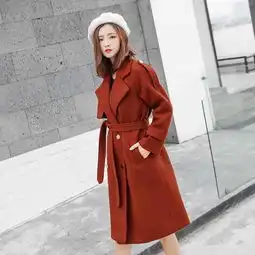 比棉袄还好看的大衣,现在上海女人都这样穿,难怪洋气有女人味