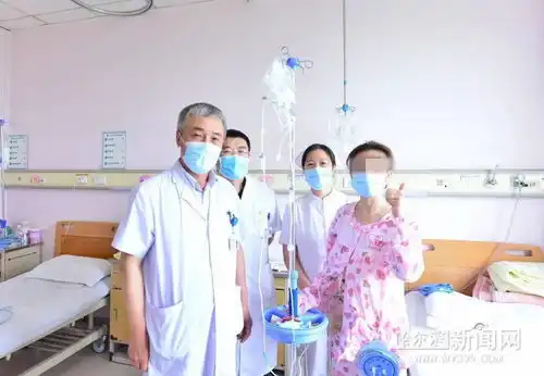 要命误吞勺子致肠子穿孔8000毫升消化液外漏