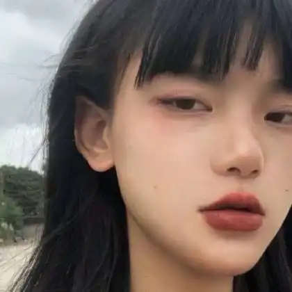 长直发气质女生头像,生活中最美的风光
