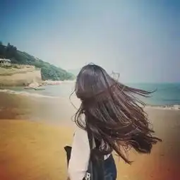 头像女背影霸气带字我们
