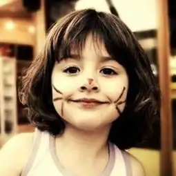 能帮我找下这张图片的原图吗谢谢