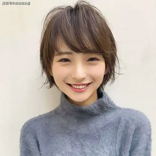 发量少,发质细软容易油的小圆脸女生,适合什么样的短发