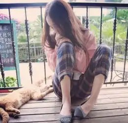 女生头像侧脸