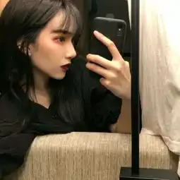 网红女生头像双人出事了