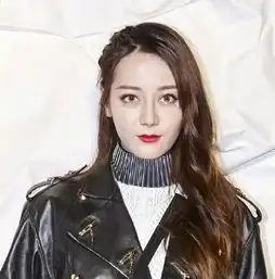 中韩女星活动生图,虽然迪丽热巴生图优越,但韩艺瑟更惊艳