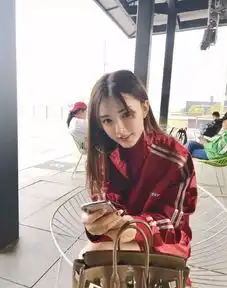白富美网红鼻祖,嫁富二代又离异,凭少女感被捧成圈内资源大咖