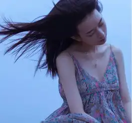 姑娘,谁让你不戴口罩的
