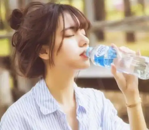 超文艺句子合集若得倾情二两,何惧世道荒凉