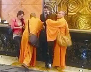 混入佛门的不法之徒,揭秘旧中国寺庙假和尚,骗取钱财的手法