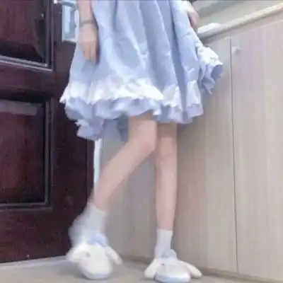 迪士尼公主不露脸女生头像文案