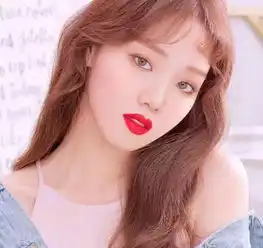 发际线秃的女孩最适合这些路子