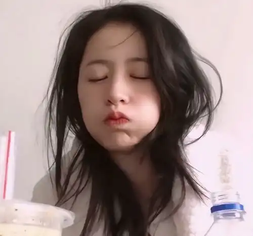 更新周雨彤头像甜酷小周腾讯新闻