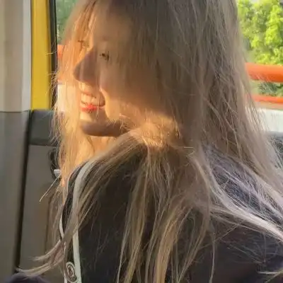 耐看型女生照片真人头像