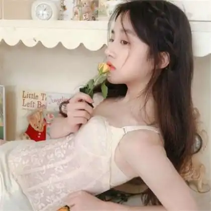 清新爱笑女生气质头像,撒着思念的娇有点卖萌的