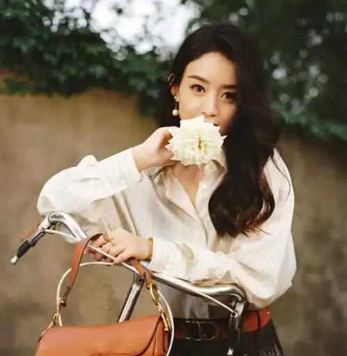 气质美女背影头像图片赵