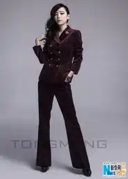 张静初登封面化身摩登女郎一颦一笑尽显优雅3
