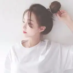 有谁知道这个小姐姐是谁么,告知一下,谢谢哈