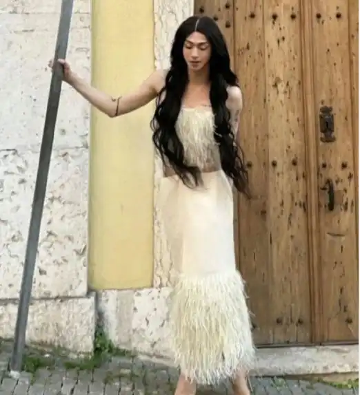 伊能静儿子穿女装庆生,百变造型又美又欲,不畏世俗勇敢做自己
