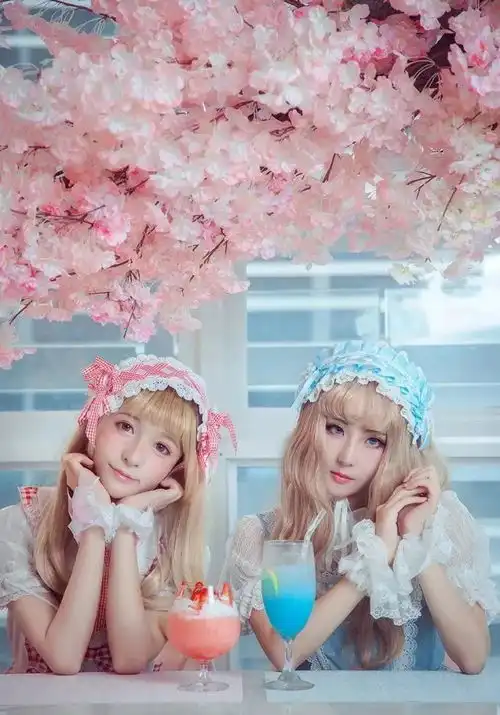 次元壁的破裂从你的爱豆玩cos开始