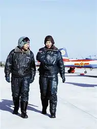 解放军首批29名41女飞行学员首次飞行