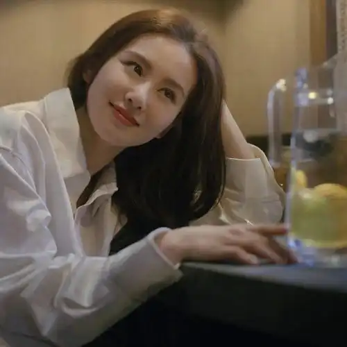 美女头像霸气侧颜蛇精