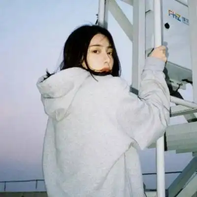 你不快乐是因为你得不到又忘不了qq女生头像我要个性网