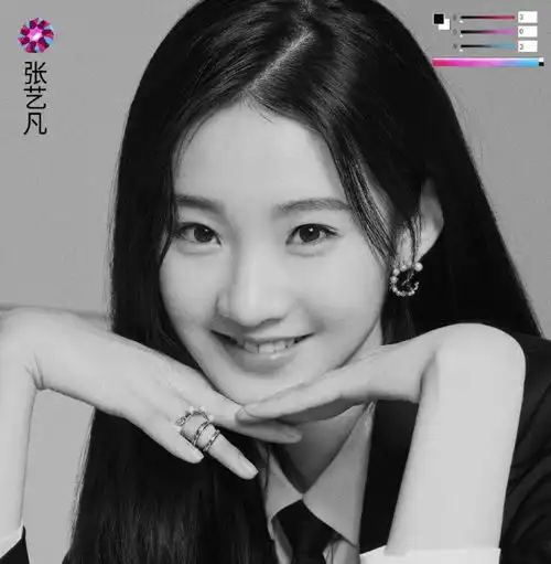 硬糖少女首张ep单人海报,别的妹妹是酷girl,唯独一人走甜妹路线