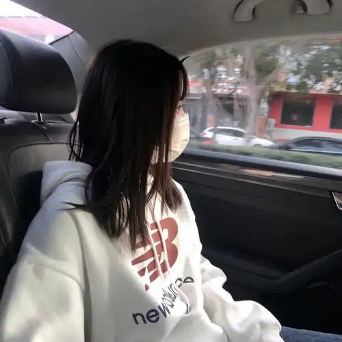 女生头像疫情防控请带好口罩哦1