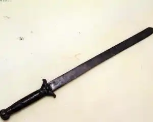 背着刀的头像