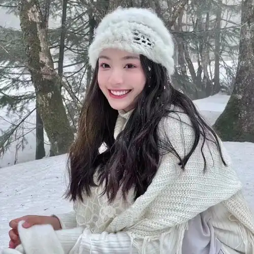 纯欲风女生侧脸头像官网