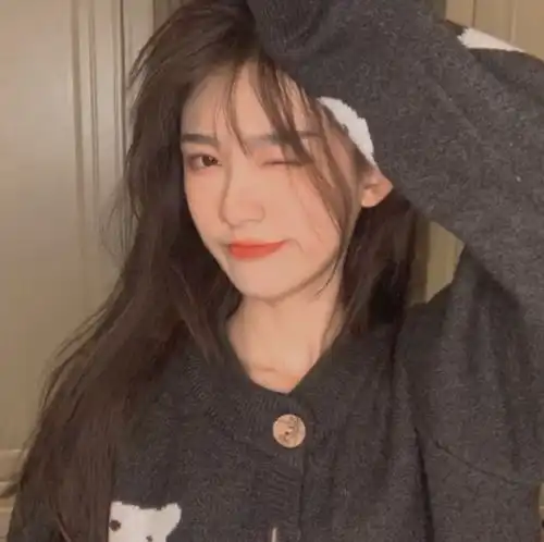 记得刚开始我只是好奇你叫什么名字