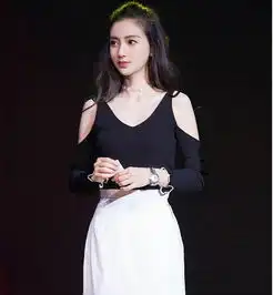 angelababy镂空长裙秀性感