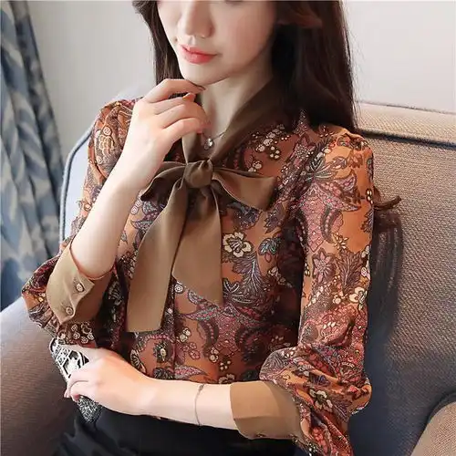 45岁的女人,穿上这雪纺衫t恤,瞬间年轻10几岁,时髦又显瘦