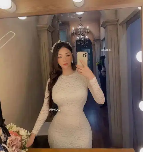 腰臀比0.65的纯欲风肉感大围度女神美到让你经不住多看几遍