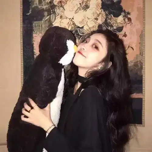 头像没有被现实打败的爱情,只有不够爱罢了