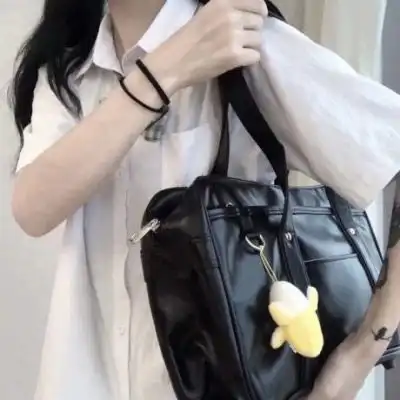 不像网图的女生真人头像