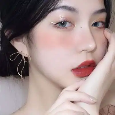 丧气女图头像口红