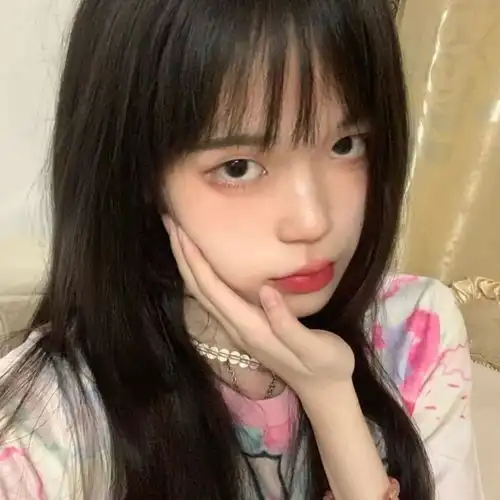 真人女生头像烂大街qq头