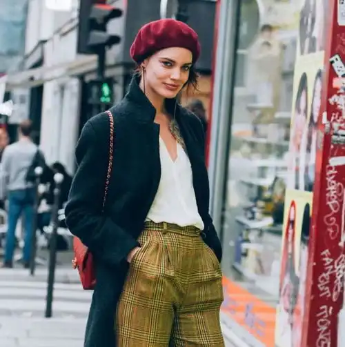 喜气不俗气如何把红色穿出高级感这里有你想要的答案