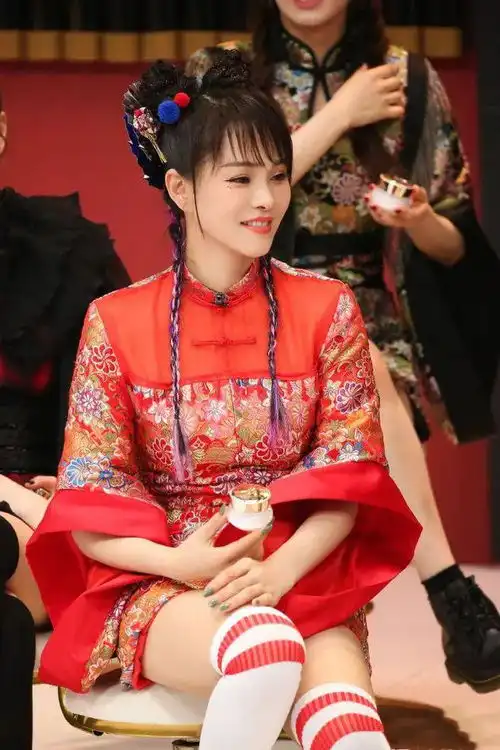 中国风元素怎么穿才自然快看看姐姐们的舞台装,古风韵味超正