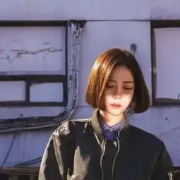 不要总为不值得的人流太多眼泪