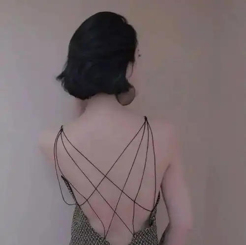 超迷人头像别爱我没结果,除非花手摇过我